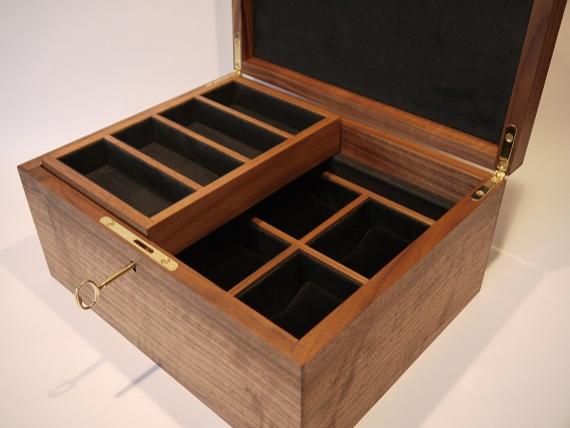 Picture of Gentleman's American Black Walnut Valet Box