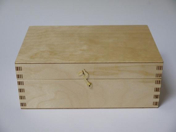 Picture of Fingerjointed Presentation Box