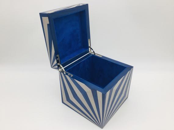 Picture of Blue and Grey Veneered Keepsake Box