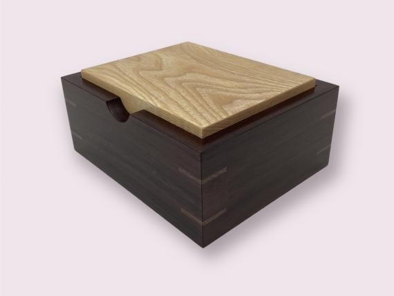 Picture of Indian Rosewood and Burr Ash Trinket box