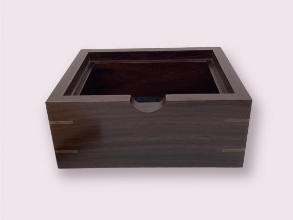 Picture of Indian Rosewood and Burr Ash Trinket box