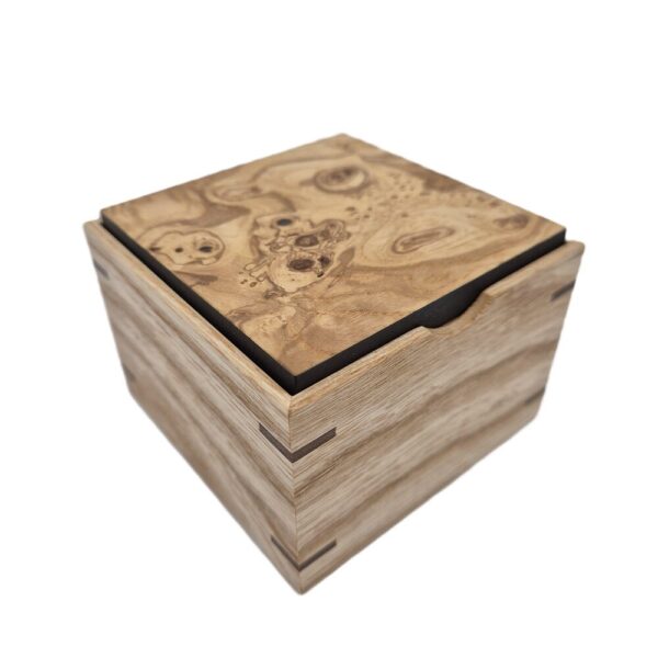 Ash trinket box olive ash lid ian brodie 01