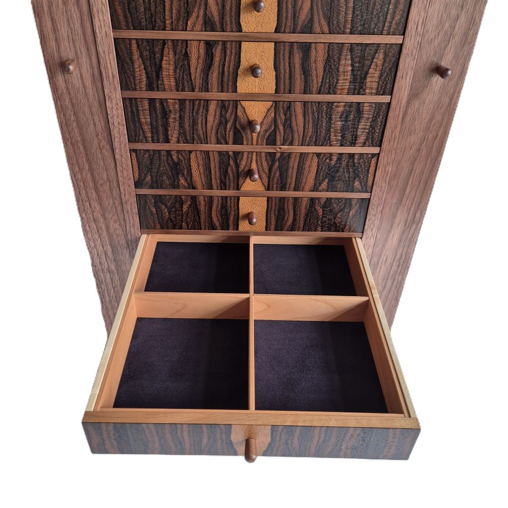 Jewellery case ian brodie