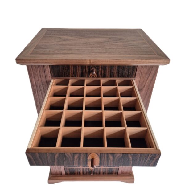 Jewellery case ian brodie 09