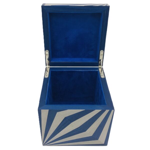 Magic box blue grey ian brodie 03